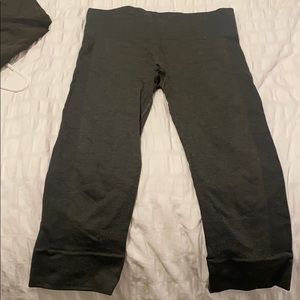Lululemon cropped leggings
